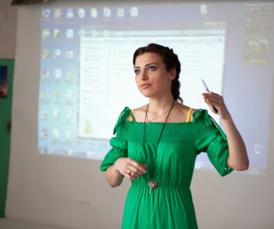 Rola nauczyciela w cyfrowym świecie – wyzwania i wsparcie w nauce kodowania